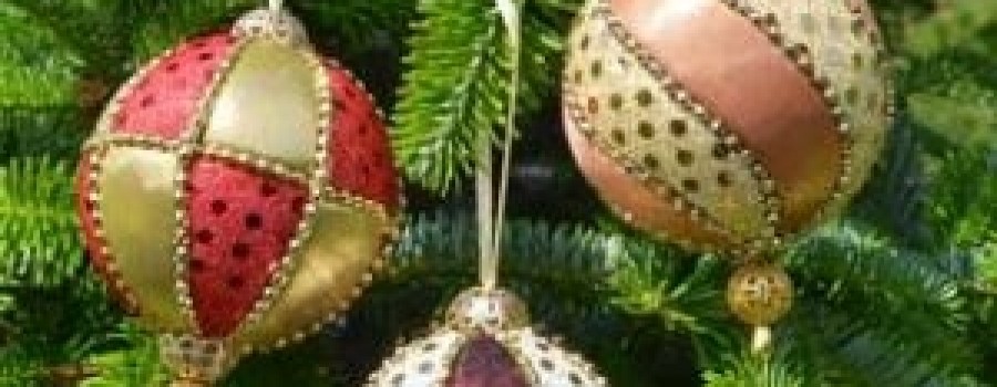 Patchwork-Baubles-2017-300x300